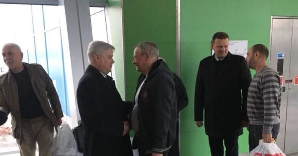 Після шести років полону в Лівії додому повернулися четверо українців
