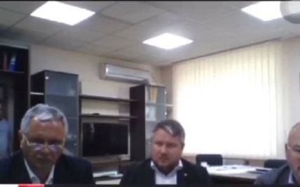 В "Министерстве" Крыма чиновник вылез из шкафа, чтобы попасть на совещание: оккупанты просят не удивляться