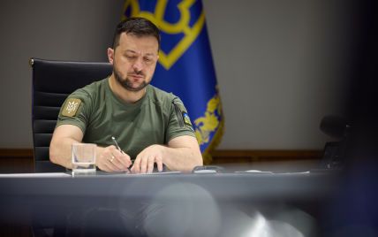 Зеленский подписал закон о национализации системных банков во время военного положения