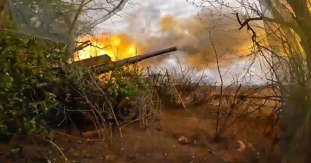 В Донецкой области продолжаются тяжелые бои
