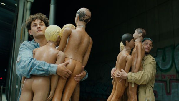 Кадри з фільму "Я, "Побєда" і Берлін"