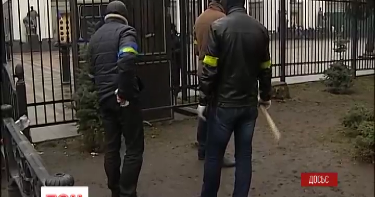 ГПУ пожалуется на судей за освобождение подозреваемого в выдаче оружия "титушкам" для разгона Майдана