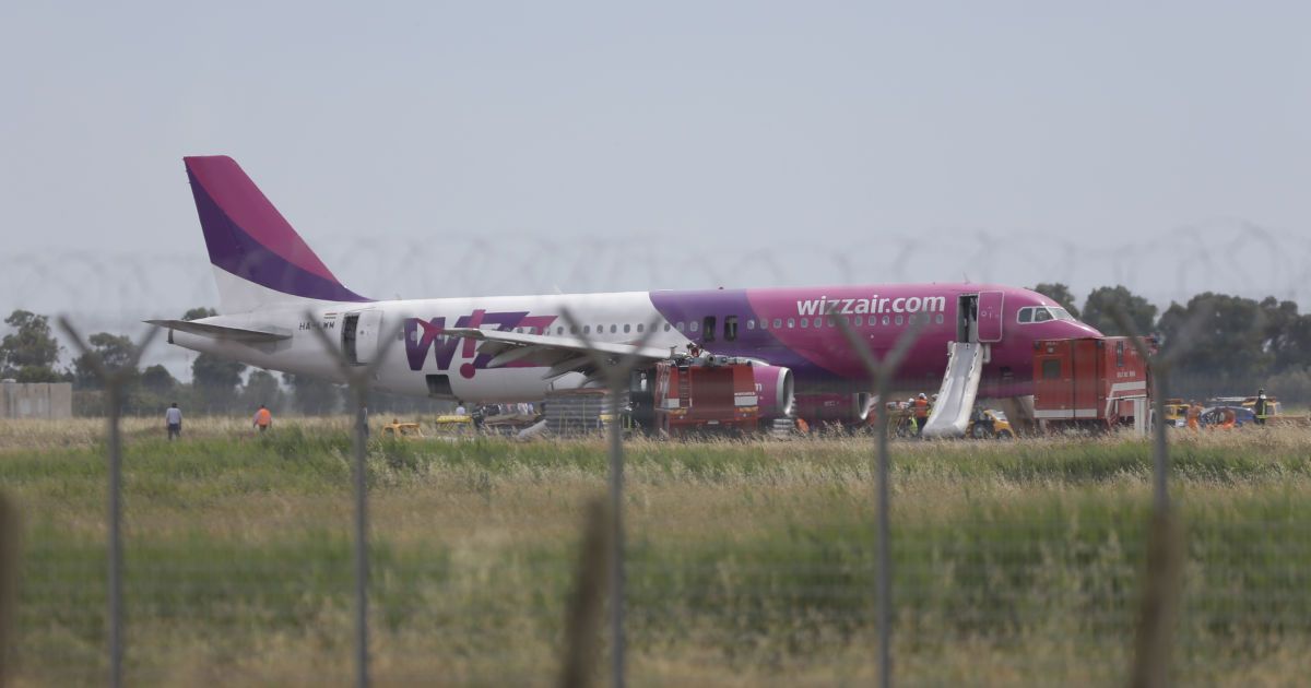 Авіаперевізник Wizz Air призупиняє рейси до Молдови: ЗМІ назвали причини