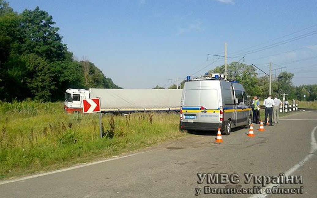 На Волыни электропоезд столкнулся с грузовиком / © УМВД в Волынской области