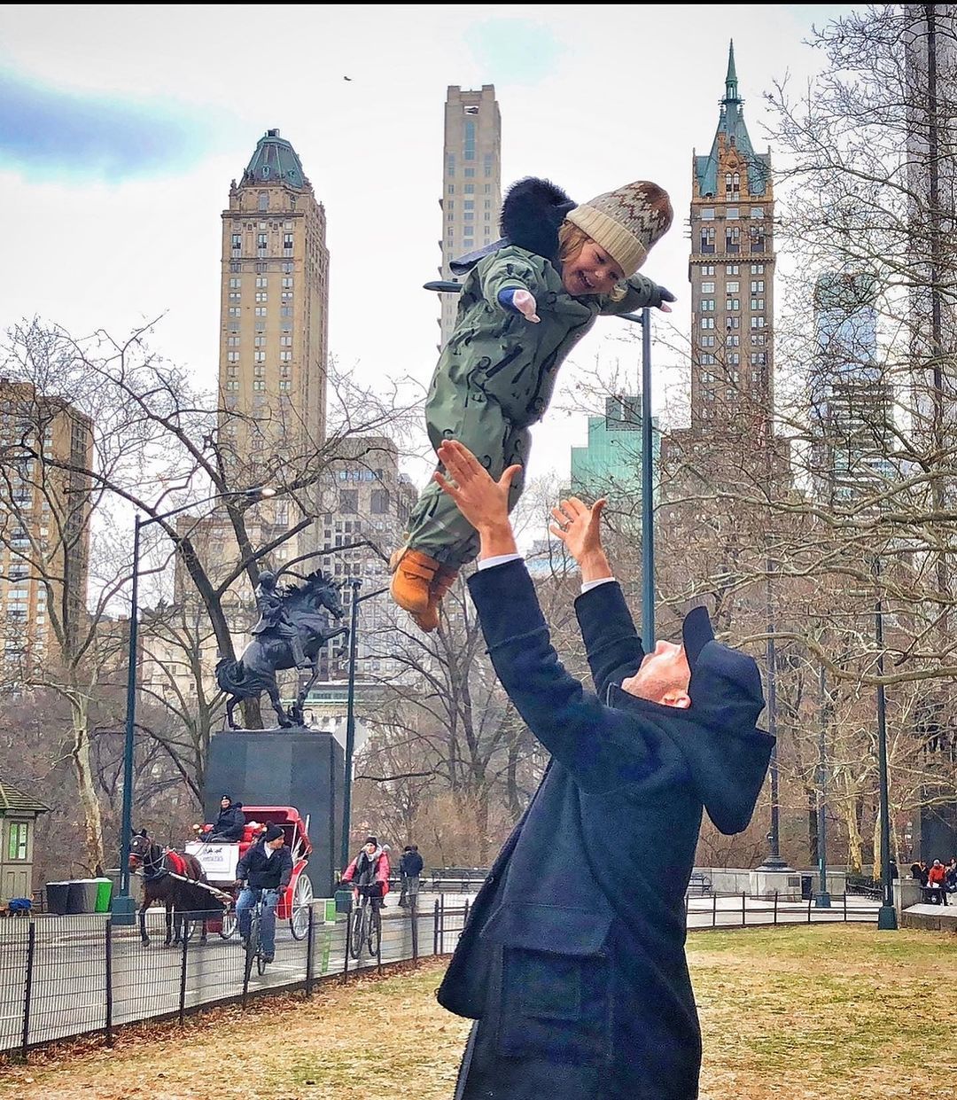 Андрей Бедняков с дочерью / © instagram.com/biedniakov