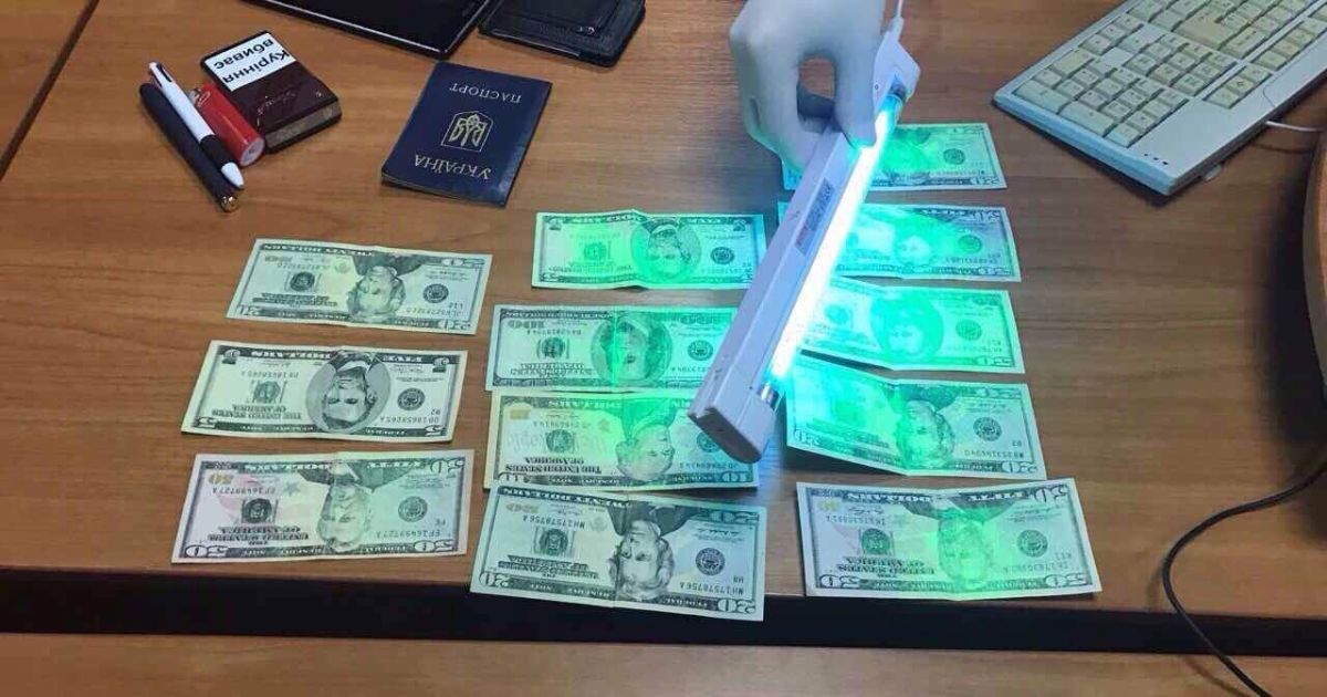 На хабарі за заліки та іспити спіймали професора столичного університету _1 / © Прокуратура міста Києва