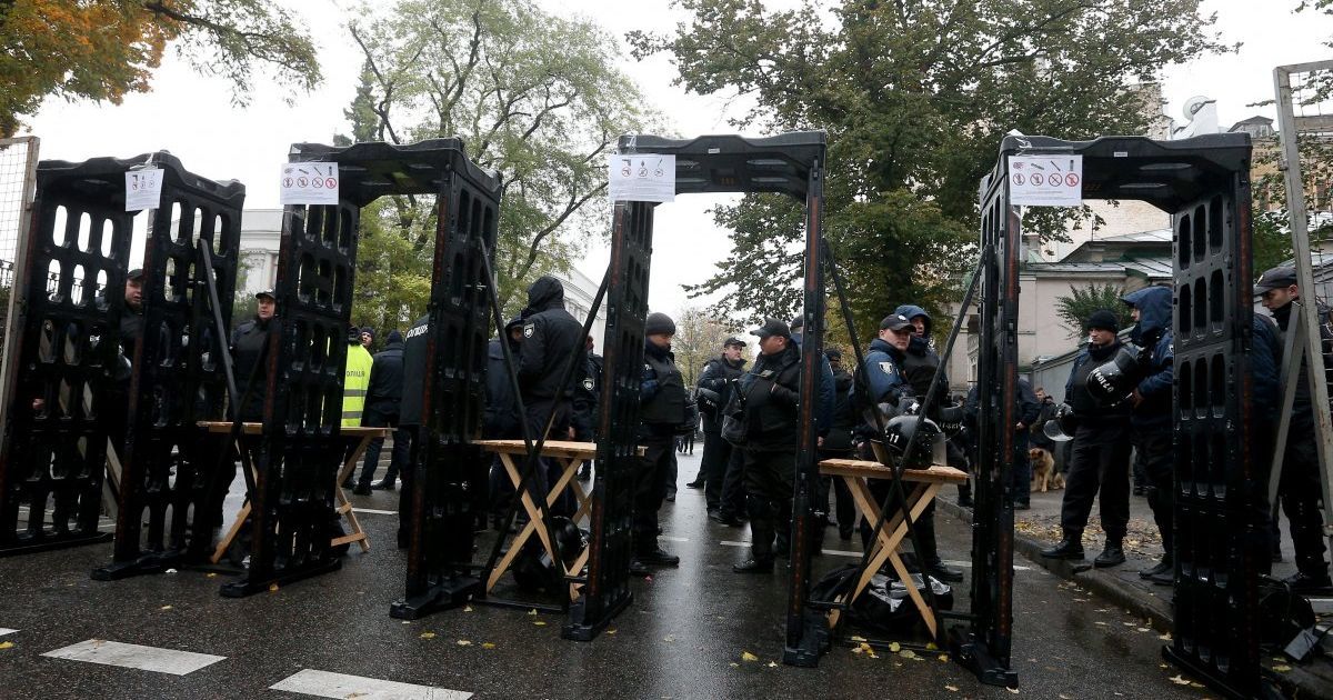 силовики в урядовому кварталі_2 / © УНИАН