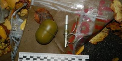 У Києві неподалік дитячого майданчика знайшли гранату