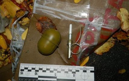 В Киеве неподалеку от детской площадки нашли гранату