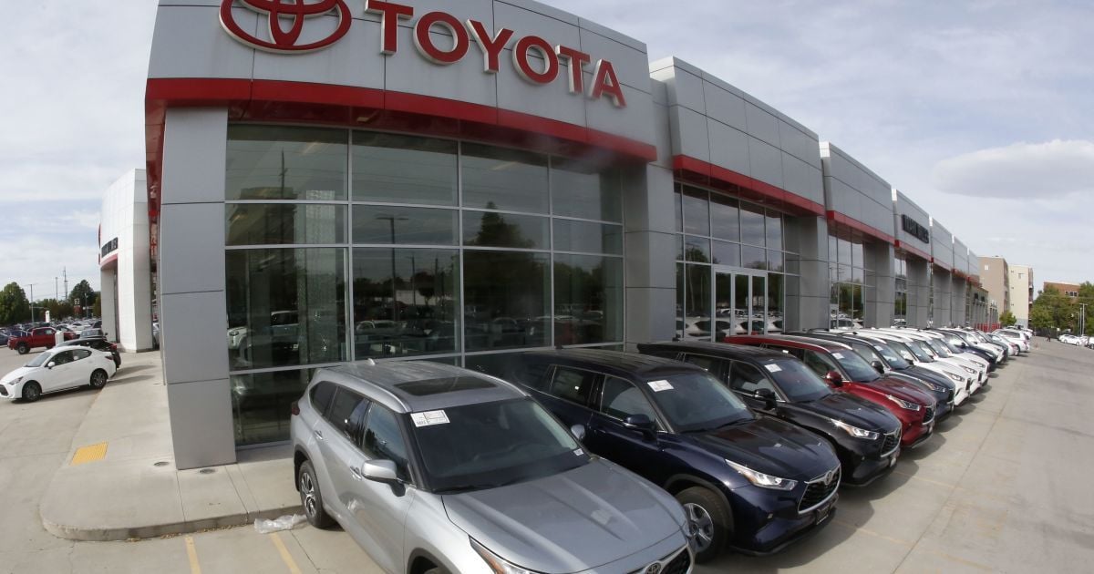 Toyota отзывает около 1,5 млн автомобилей: названа причина
