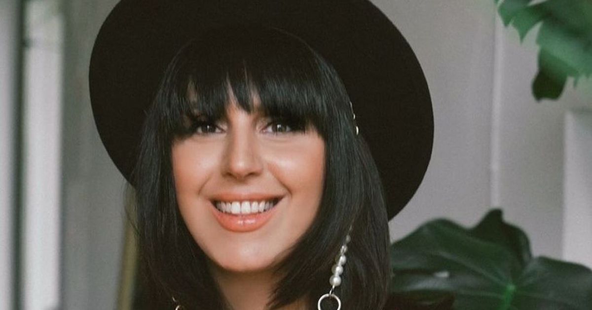 Загорелая Джамала вернулась из Египта и похвасталась оригинально украшенной елкой