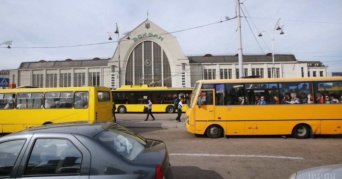 В Киеве незаконно работает почти половина маршруток – КГГА 