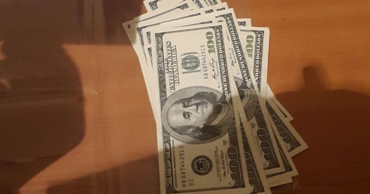 СБУ викрила на хабарництві начальника управління Житомирської облдержадміністрації_3