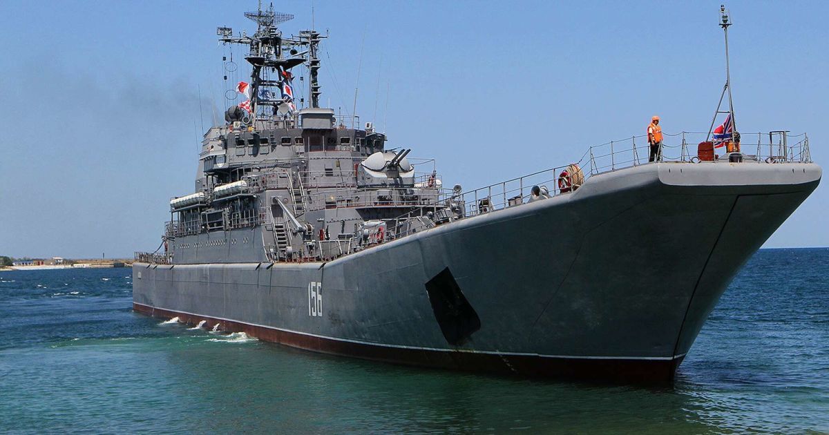 Большой десантный корабль "Ямал"