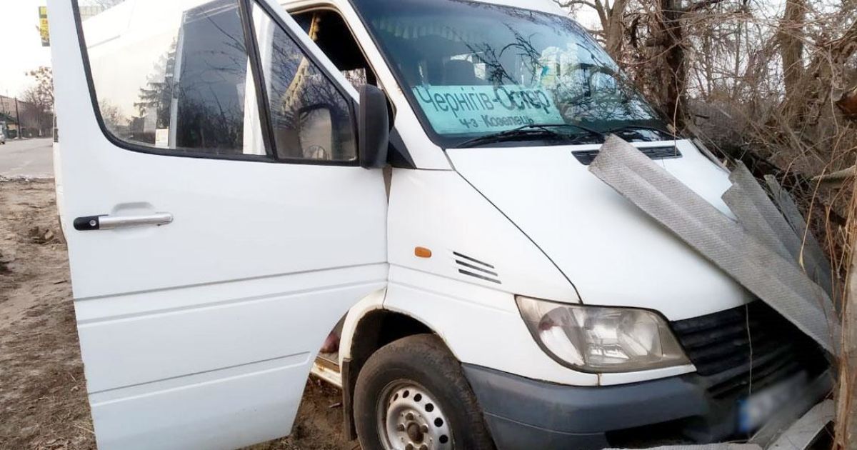 На Чернігівщині водій маршрутки помер за кермом: в салоні були пасажири