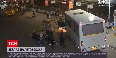 Новости Украины: попытка украсть маршрутку и массовая драка - на вокзале в Ровно произошло сразу несколько правонарушений