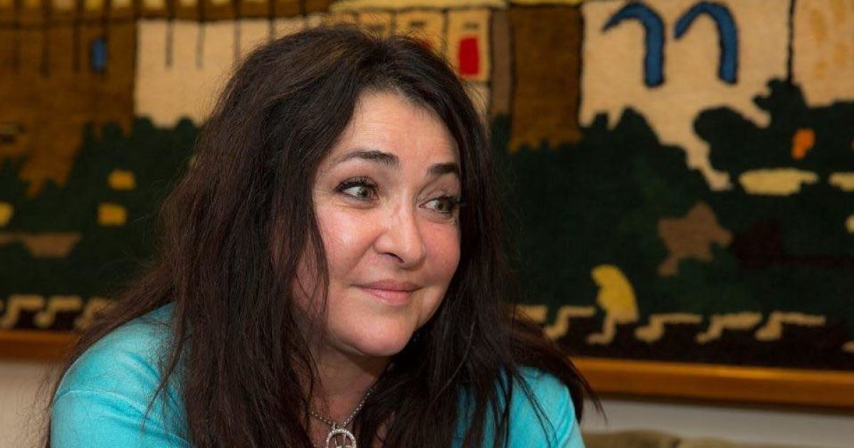 Співачка Лоліта розійшлася зі своїм молодим чоловіком