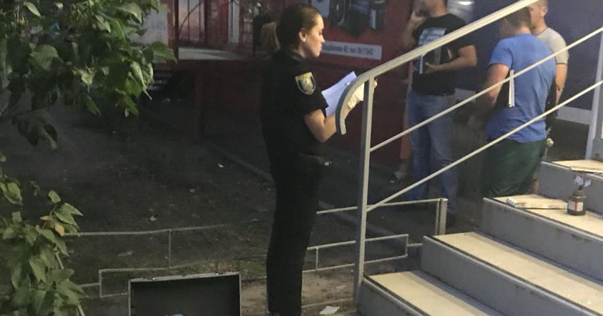 Пограбування ломбарду на Щербаківського  у Києві 12.08_5 / © Полиция Киева / Facebook