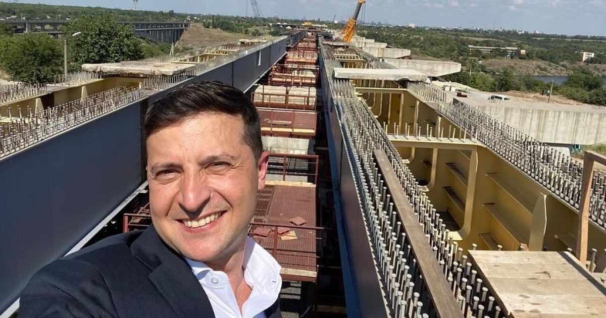 Владимир Зеленский и лидер "Ляпис 98" Сергей Михалок встретились в Запорожье