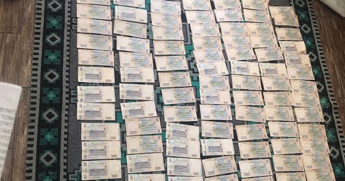 СБУ викрила на хабарі у 1 мільйон гривень посадовців Командування Медичних сил ЗСУ