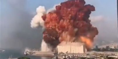 Червона хмара не характерна для нітратів: американський експерт проаналізував вибух у Бейруті