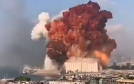 Червона хмара не характерна для нітратів: американський експерт проаналізував вибух у Бейруті