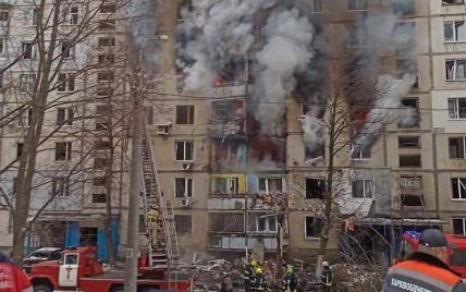 У Харкові палає житлова багатоповерхівка (фото)