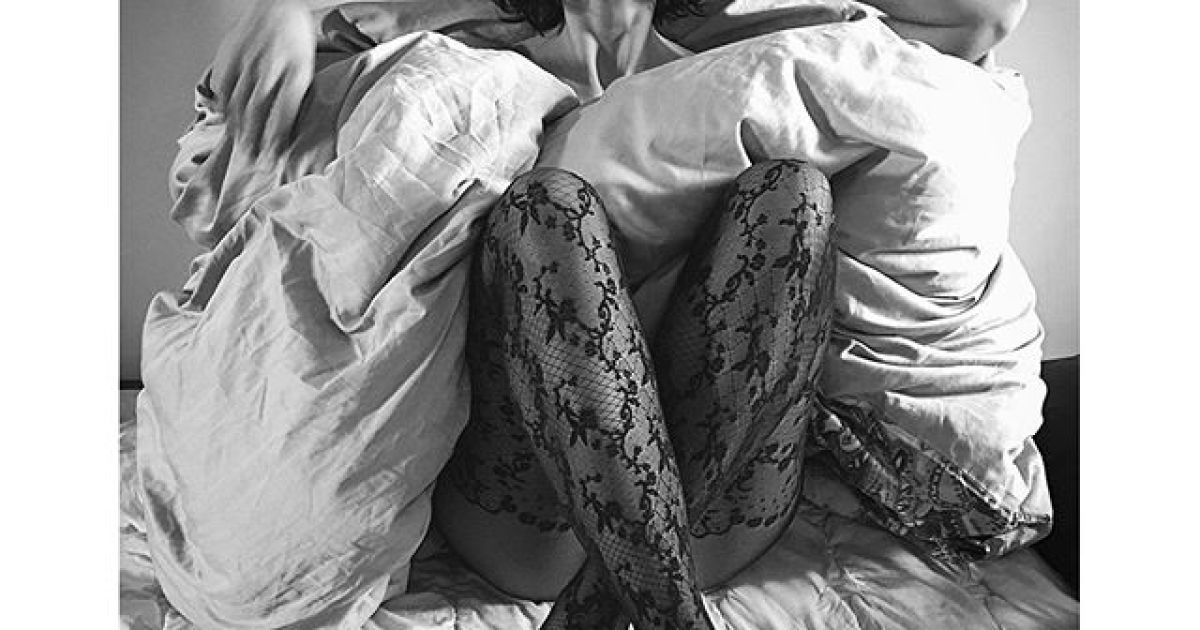 Астафьева сделала Нане NIKITA эротическую фотосессию / © instagram.com/photographer_da
