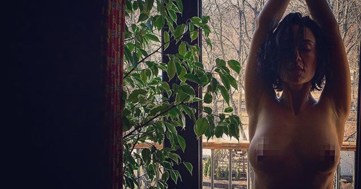 Астафьева сделала Нане NIKITA эротическую фотосессию / © instagram.com/da_astafieva