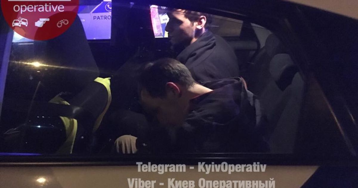 Нічна погоня з поліцією в Києві закінчилася ДТП з постраждалими_2