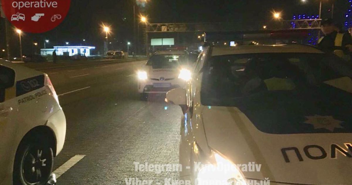 Нічна погоня з поліцією в Києві закінчилася ДТП з постраждалими_3