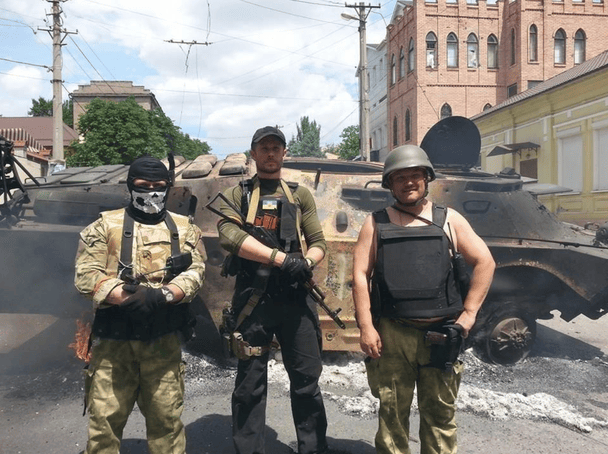 Азовці у вільному Маріуполі / © Azov. Press
