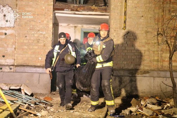 У Києві загинуло дві людини.  / © Управління ДСНС Києва