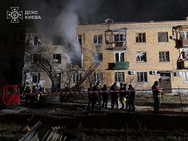 У столиці зафіксовані численні пожежі та руйнування. / © Управління ДСНС Києва