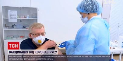 Новини України: у Києві та на Прикарпатті стартує вакцинація