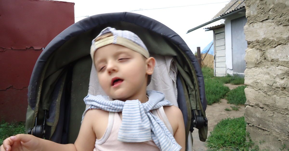 Допоможіть Сашку позбутися судом