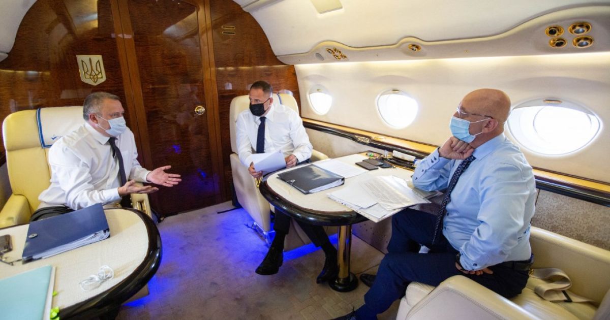 Украинская делегация прибыла в Берлин на встречу с советниками лидеров "нормандской четверки"