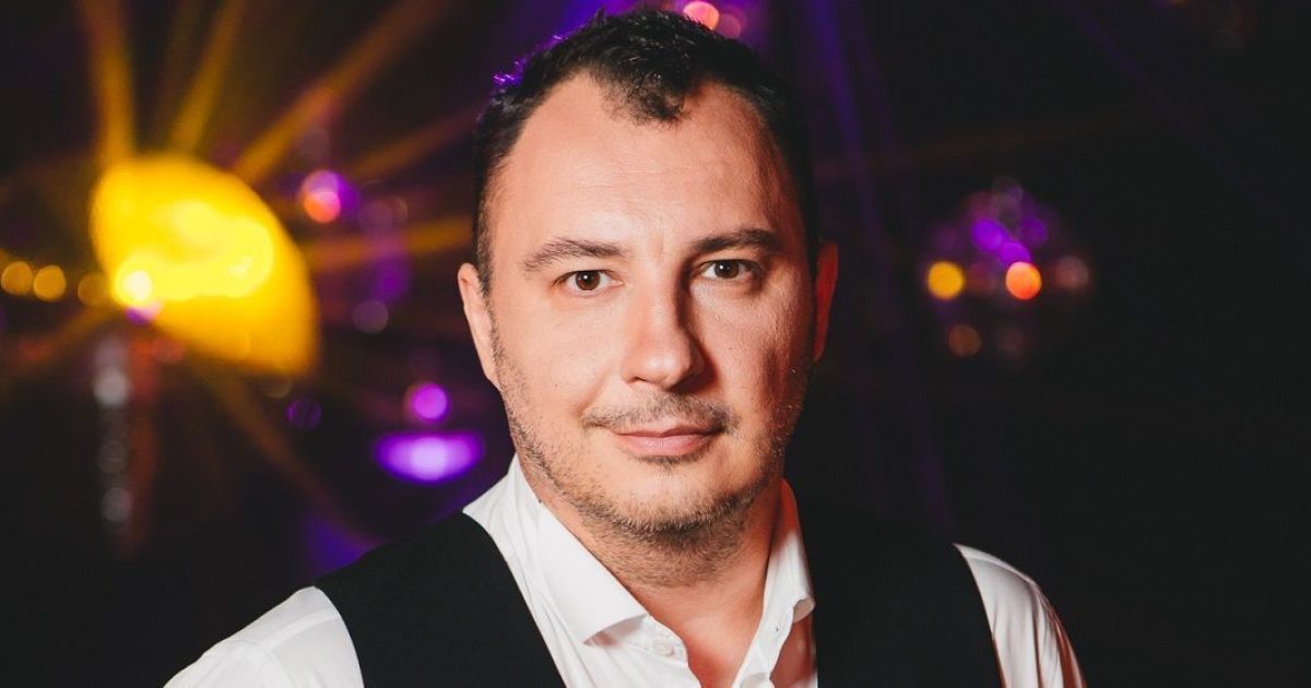 Дмитро Танкович ошелешив рідкісним фото з дружиною-красунею у бікіні