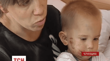 Чоловік викинув з дому вагітну дружину з двома дітьми