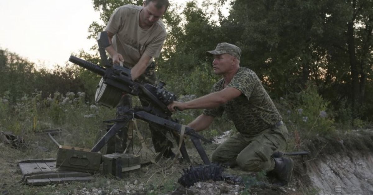 Украинские военнослужащие в зоне проведения АТО вблизи Авдеевки. Ситуация на Донбассе продолжает быть напряженной, в ночь перед Днем Независимости боевики усилили обстрелы позиций украинских военных. / © УНИАН