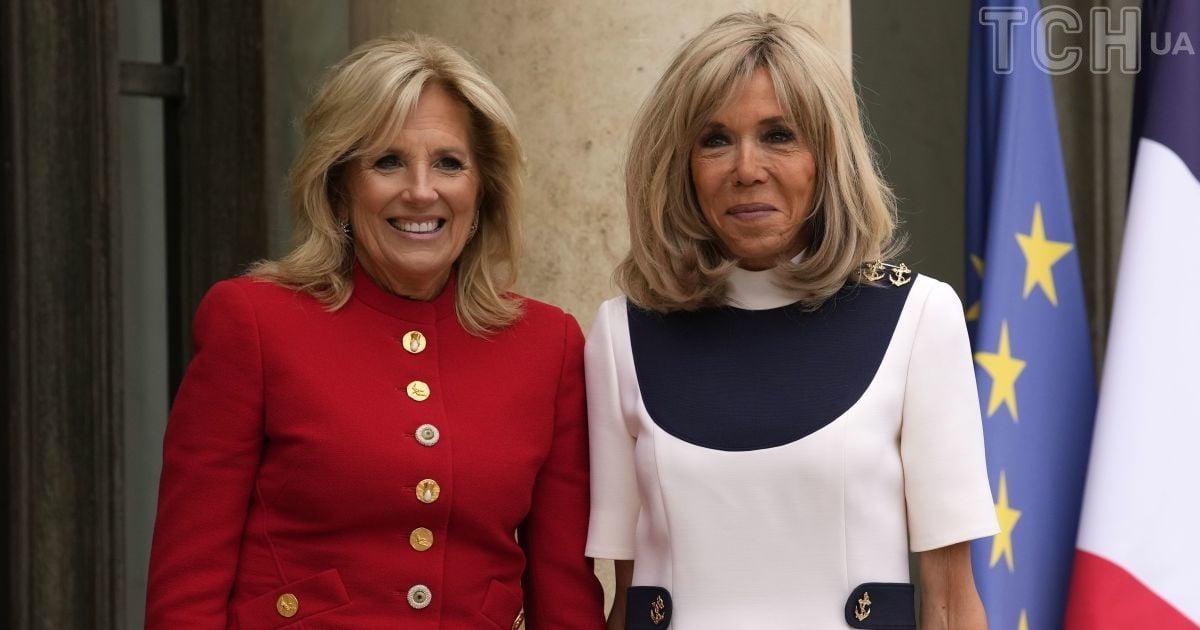 As always, spectacular: 70-year-old Brigitte Macron in a dress flashed ...