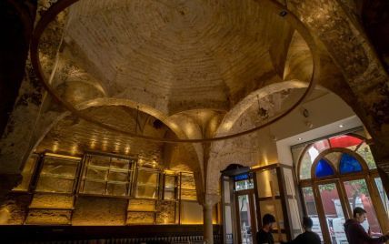 В Испании рабочие во время ремонта бара обнаружили турецкие бани XII века