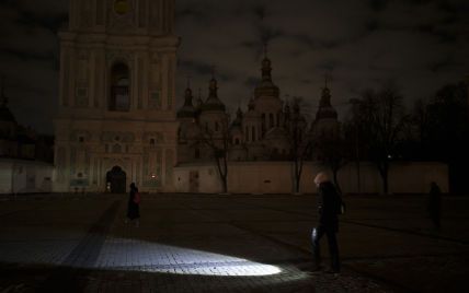 Когда Киев вернется к почасовым графикам отключения света: в YASNO порадовали прогнозом