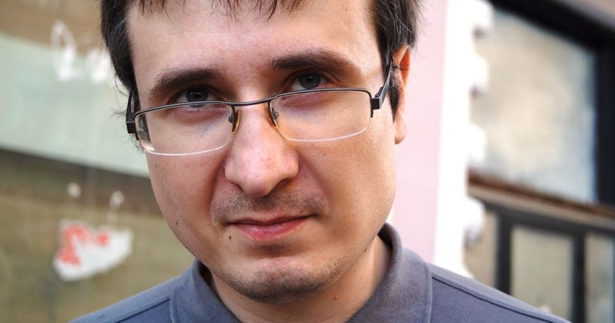 Російський активіст, який просив притулку в Україні, повернувся до Москви з чужим iPad