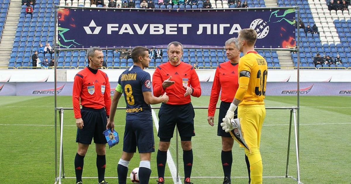 Три дня до рестарта УПЛ: украинские арбитры сдали тесты на коронавирус