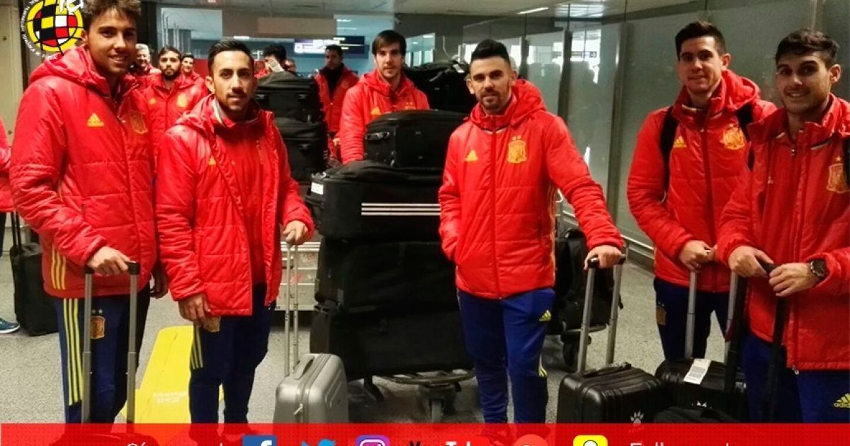 Збірна Іспанії прилетіла до Києва на поєдинки з Україною