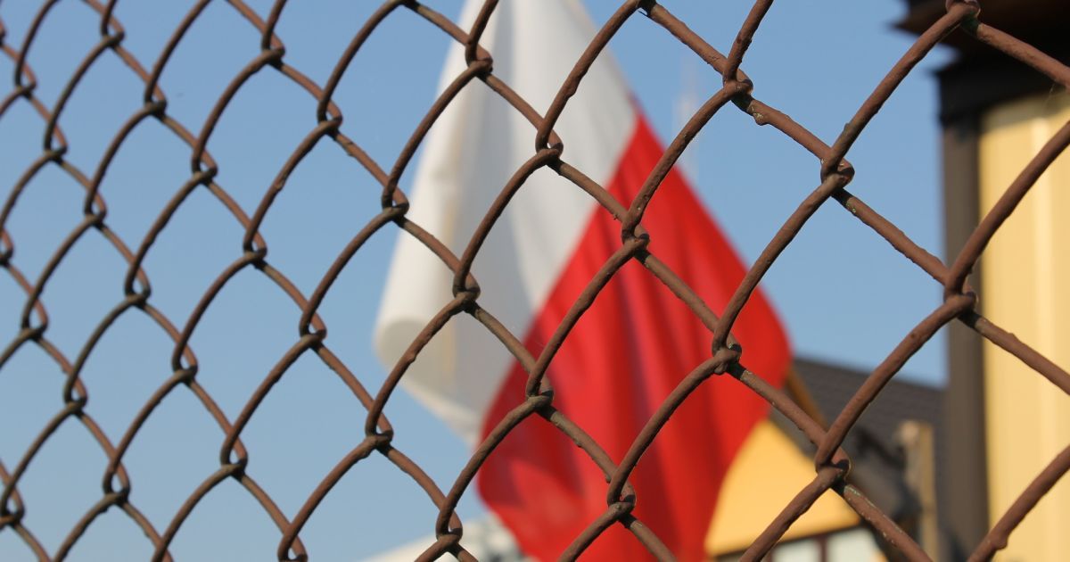 В Польше назвали Беларусь турбюро для нелегальных мигрантов и пригрозили санкциями