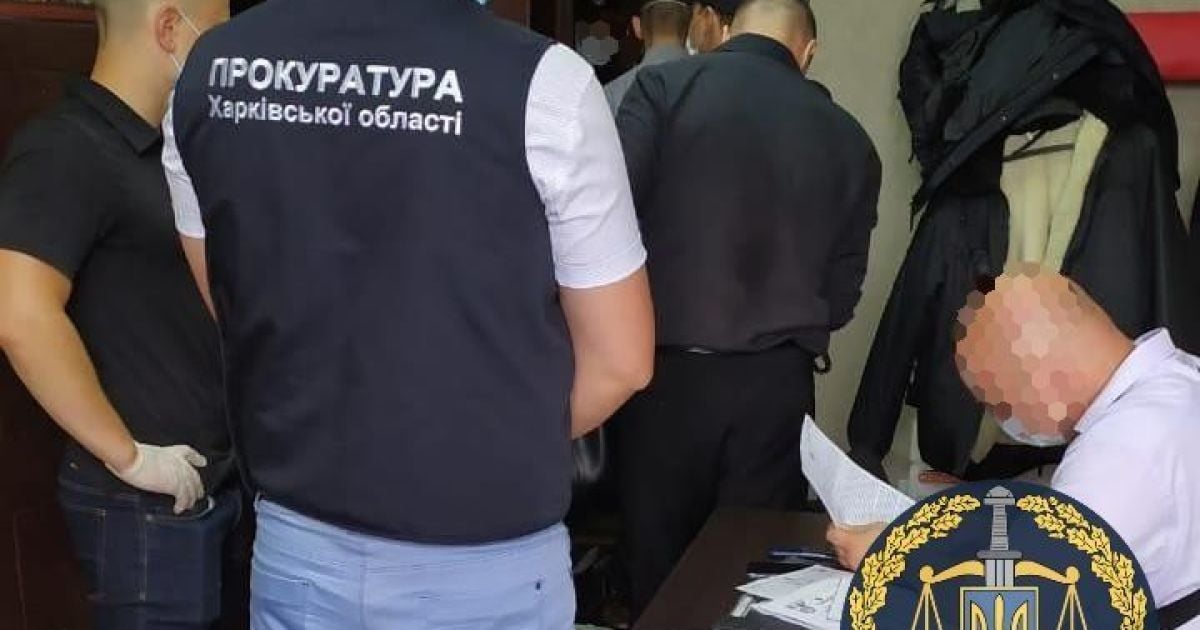 Групу поліцейських у Харківській області підозрюють у вимаганні хабарів з громадян