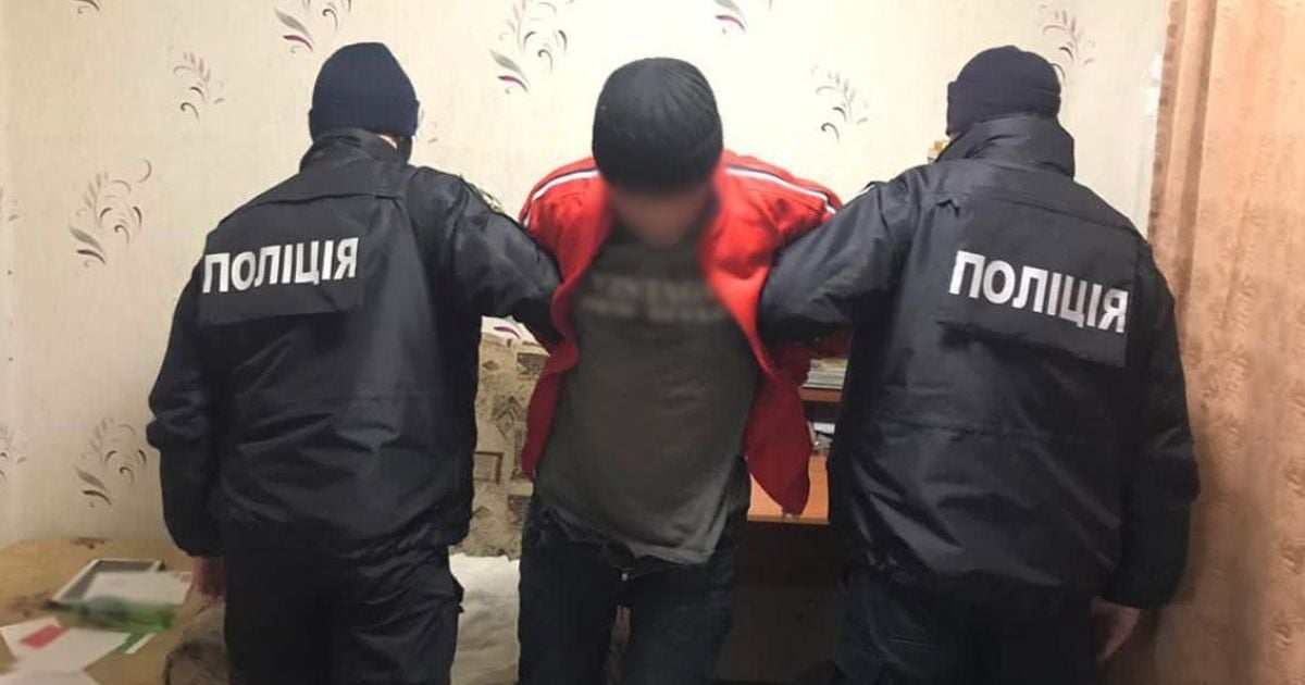 У Чернігові чоловік вигнав з дому співмешканку та намагався зґвалтувати її дитину