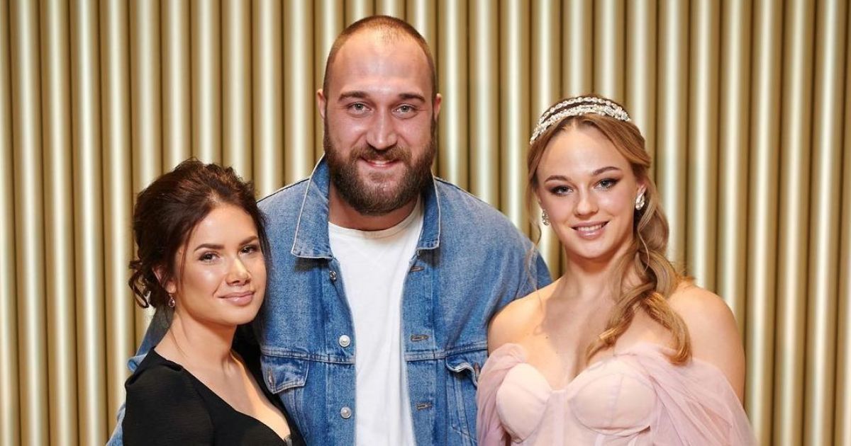 Аліна і Руслан Ханумаки та Дар'я Білодід